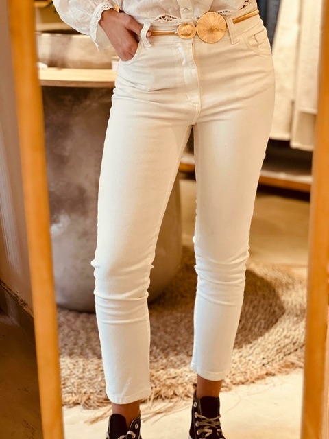 JEAN ACA VENGO A ROMPERLA!