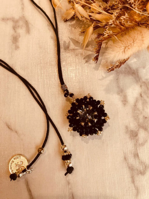 COLLAR SINTIENDO EL SOL! - comprar online