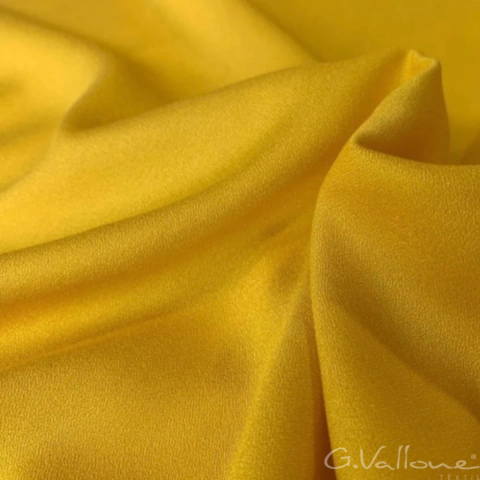 Granada - Amarilla Yema color 942 Pantone® 13-0644