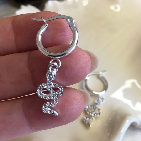 ar 776p argolla con serpiente strass cristal