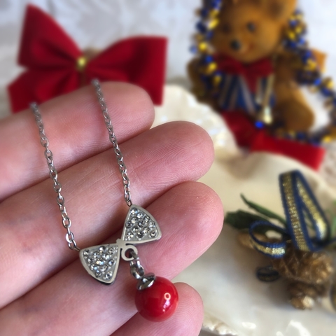 g 41706s moño strass con bolita roja