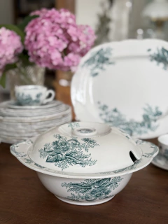 Sopera de loza inglesa W. Adams Windsor