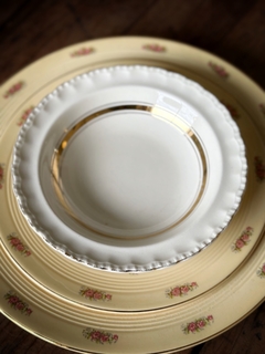 Dulcera de loza inglesa Grindley, 26 cm. de diámetro. - comprar online