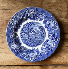 Plato de postre de loza inglesa Enoch Wood’s, 18 cm. posee craquel.