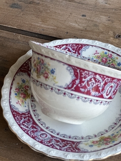 Trió de té de loza inglesa Myott, mínimo chip en el borde. en internet