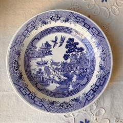 Plato hondo de loza brasilera Oxford. 22 m.