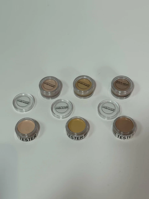 corrector de ojeras jactans