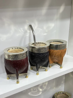 Mate imperial cuero labrado, base y bolita + bombilla en internet