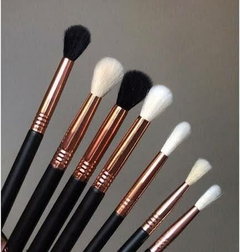 Imagem do kit pincel de esfumar - le Vangee