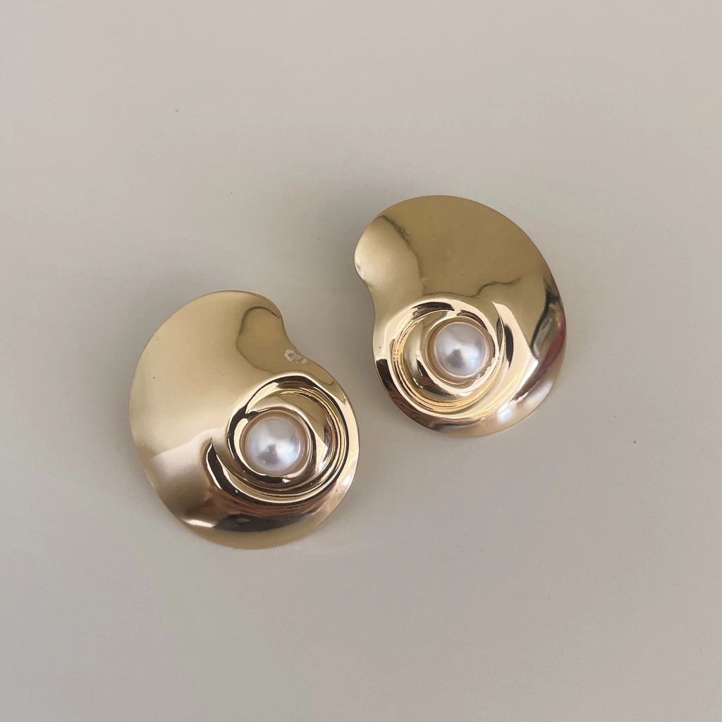 Brinco drela dourado - Semijoia