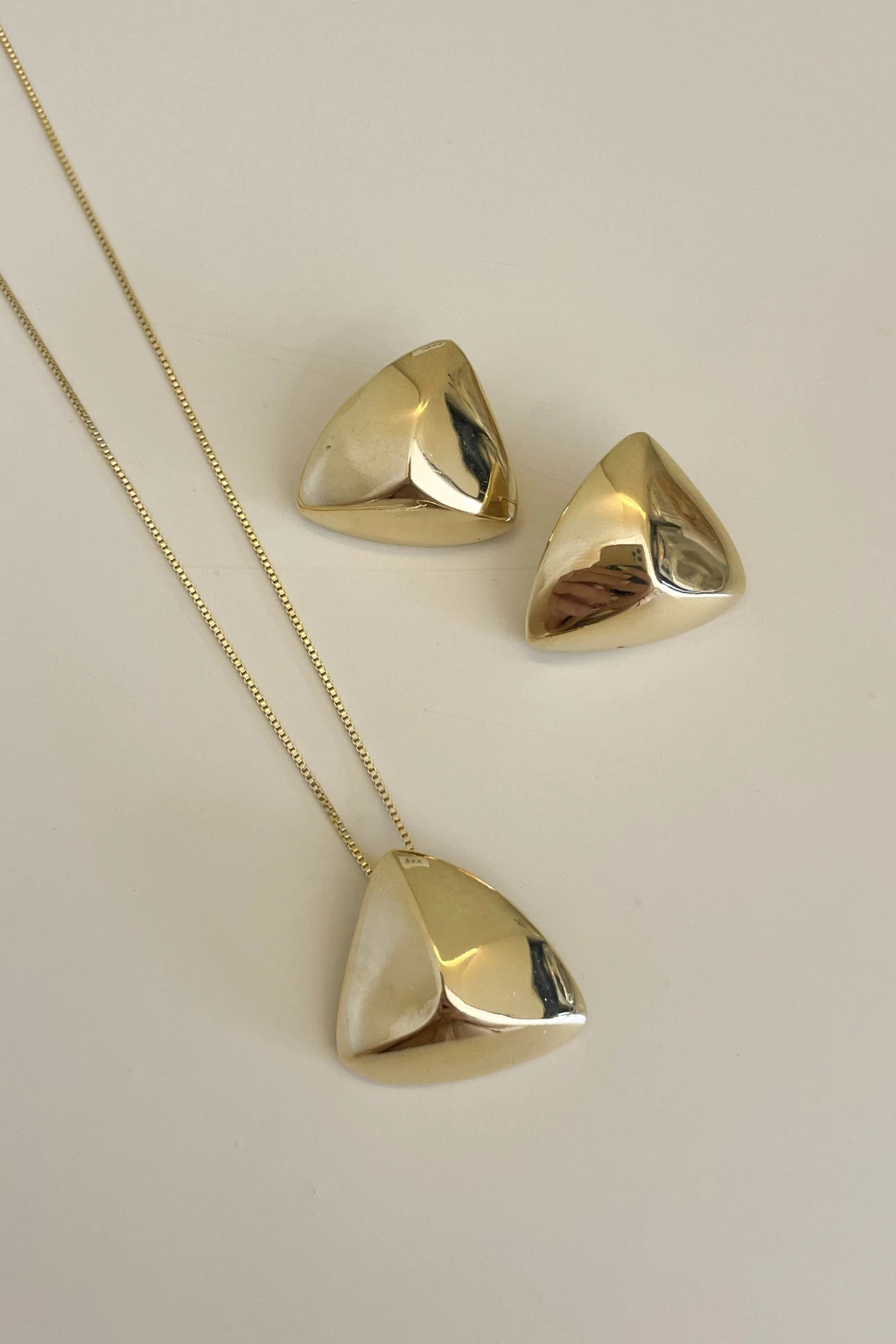 Conjunto Lizzie dourado - Semijoia