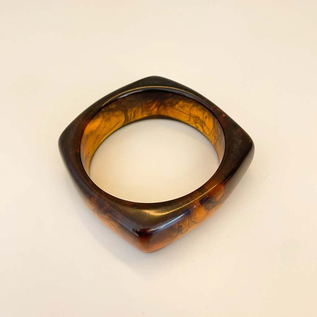 Bracelete square