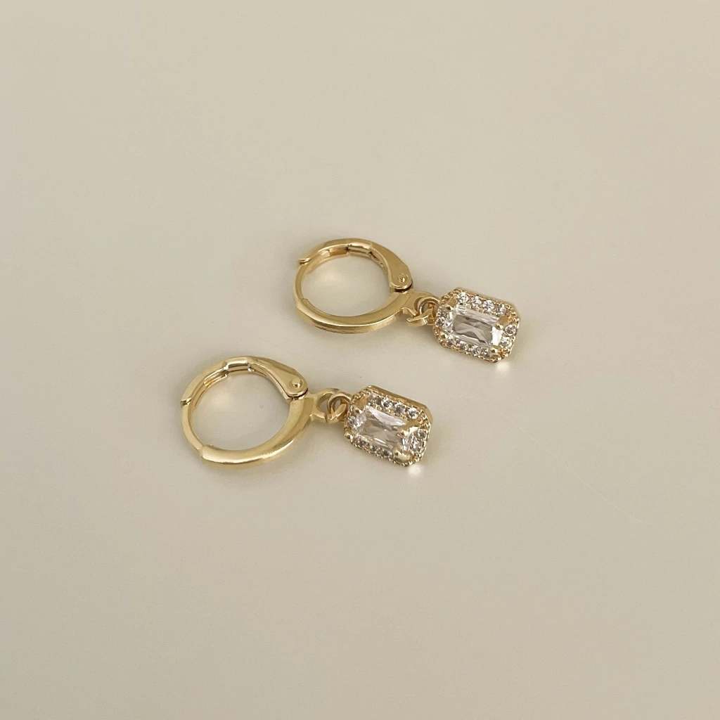 Argolinha ceyla quadrada dourado - Semijoia