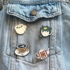 Pin xícara astronauta - comprar online