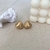 Brinco fosco dourado
