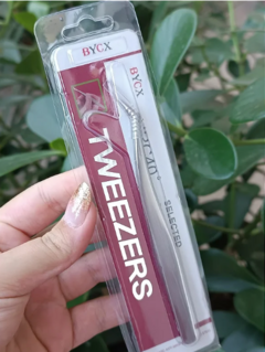 pinça para cilios twezeers curva fina the best for you. - comprar online