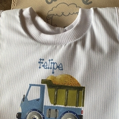 babero con protección camioncito - comprar online