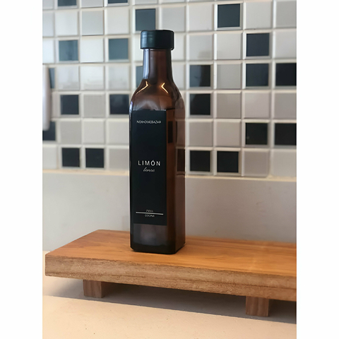 Botella Para Limón Etiqueta Negra