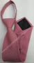 Gravata de Zíper Juvenil - Rosa Fúcsia com Riscas Diagonais Brancas - COD: KIZ42