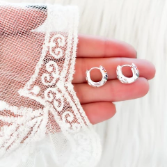ARGOLLITAS MICROPAVE MULTICOLOR CON ROMBOS CALADOS
