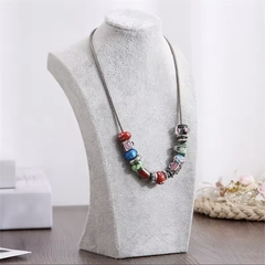 EXHIBIDOR PARA CADENAS Y COLLARES - GRIS